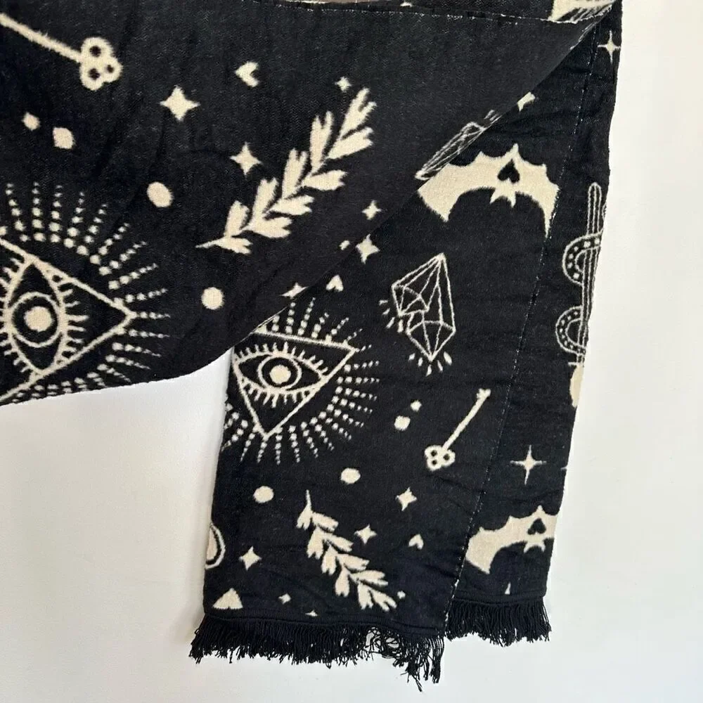 Docofil Halloween Spooky Evil Eye Tarot Selene Goddess Lunar Moon Stars Fringe T